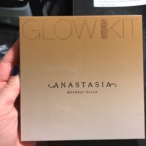 Anastasia glow kit: sun dipped
